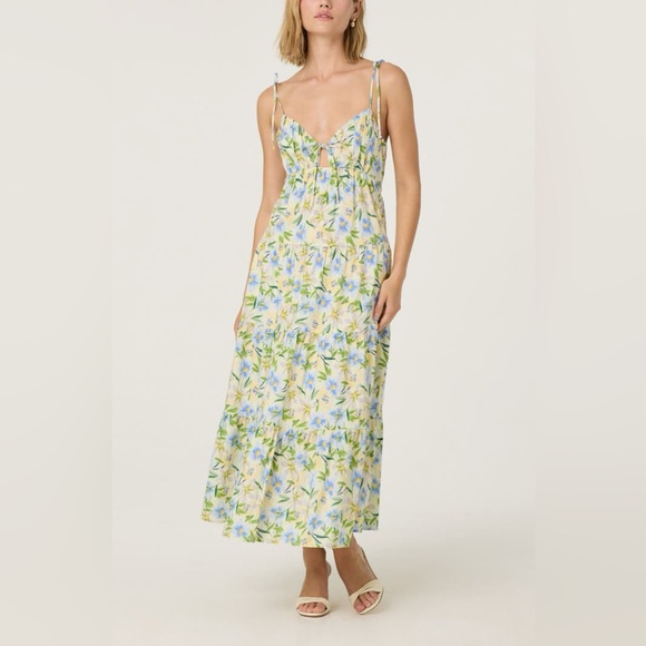 ASTR The Label Tie Strap Tiered Maxi Dress Size Medium Cream Blue Floral NWOT - Picture 13 of 13